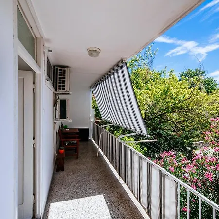 Toman Apartment *